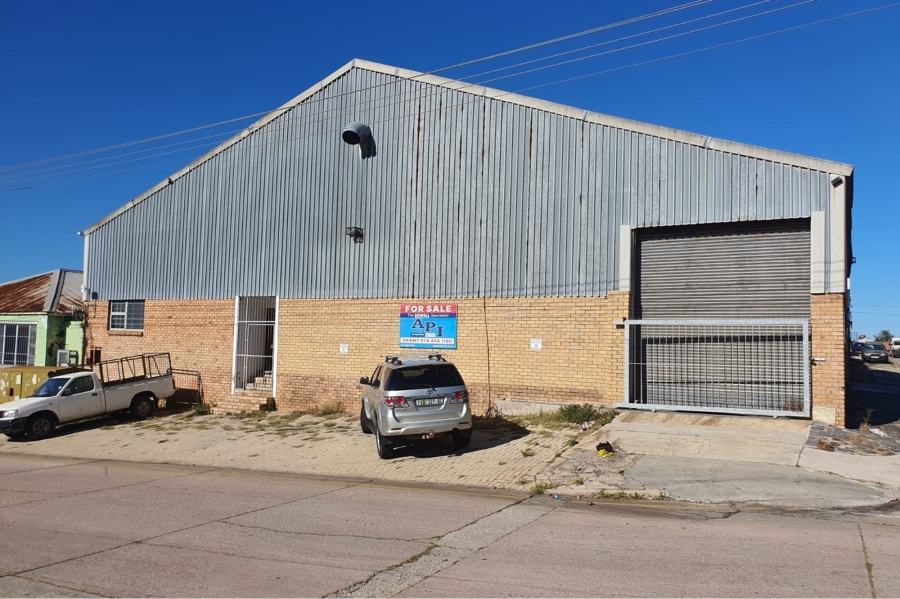Commercial Property for Sale in Sidwell Eastern Cape